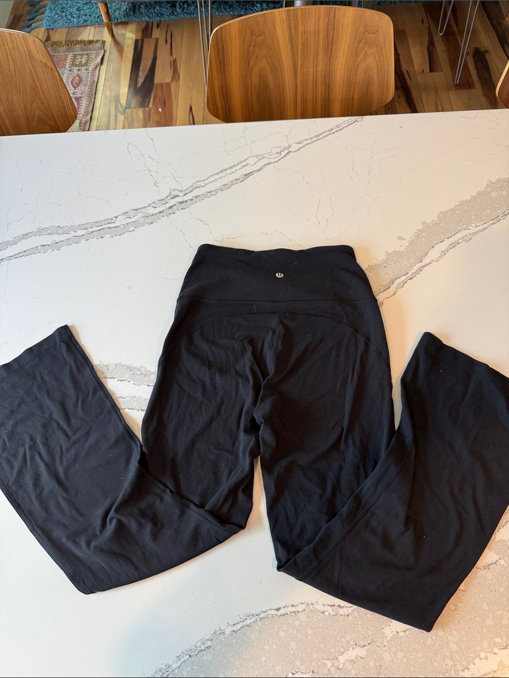 Lululemon Black Yoga Pants - Classic Comfort